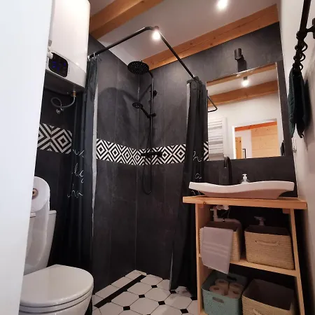 Zielone Okiennice Apartmán