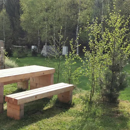 Zielone Okiennice Lägenhet Lasowka